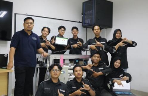      Mahasiswa Polinela merancang dan membuat prototipe smart greenhouse untuk tanaman superfood berbasis Internet Of Things (IOT)